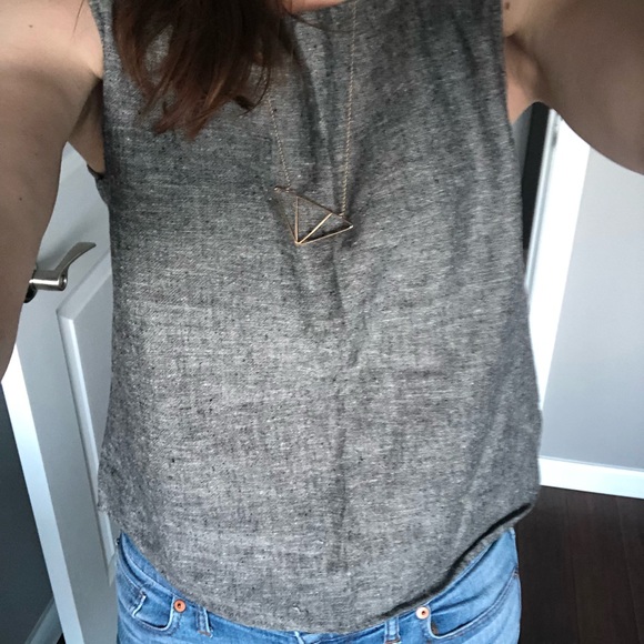 Linen tank - Picture 2 of 4